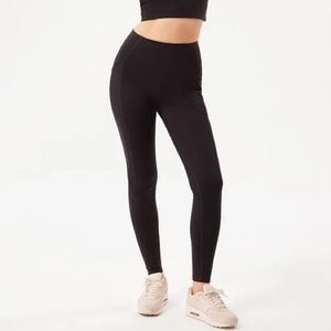 Girlfriend Collective Black Compressive Pocket Legging